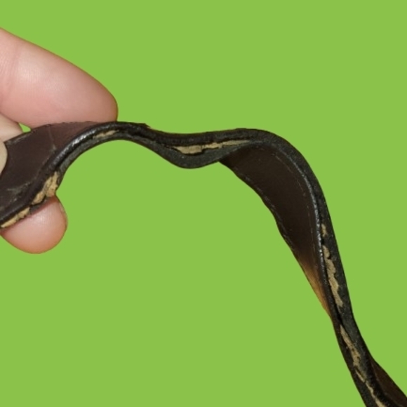 Gucci Classic Black Leather Shoulder Bag - Picture 10 of 10